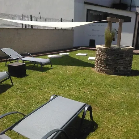 Oasis Pensión 2*