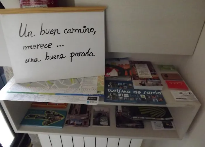 ゲストハウス Oasis サリア